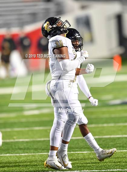 Thumbnail 2 in Shiloh Christian vs. Robinson (AAA 4A State Final) photogallery.