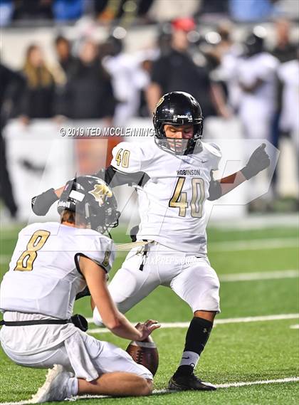 Thumbnail 1 in Shiloh Christian vs. Robinson (AAA 4A State Final) photogallery.