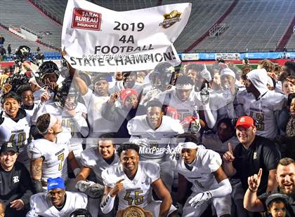 Thumbnail 1 in Shiloh Christian vs. Robinson (AAA 4A State Final) photogallery.