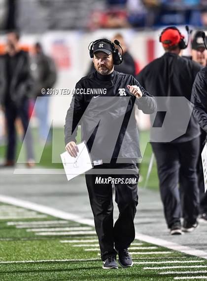 Thumbnail 2 in Shiloh Christian vs. Robinson (AAA 4A State Final) photogallery.