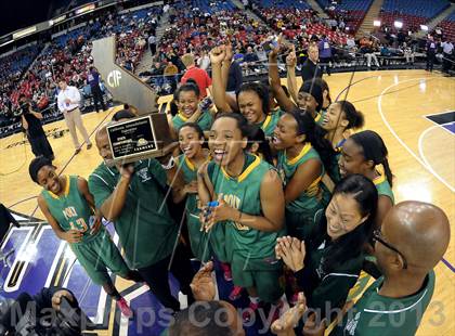 Thumbnail 2 in Long Beach Poly vs. Berkeley (CIF State D1 Final) photogallery.