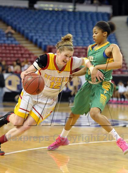 Thumbnail 2 in Long Beach Poly vs. Berkeley (CIF State D1 Final) photogallery.