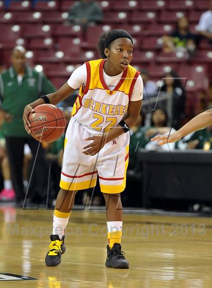 Thumbnail 2 in Long Beach Poly vs. Berkeley (CIF State D1 Final) photogallery.