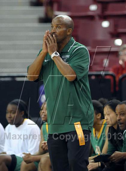 Thumbnail 2 in Long Beach Poly vs. Berkeley (CIF State D1 Final) photogallery.