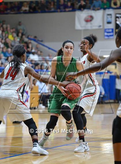 Thumbnail 2 in McGehee vs. Valley Springs (AAA 3A Round Two) photogallery.