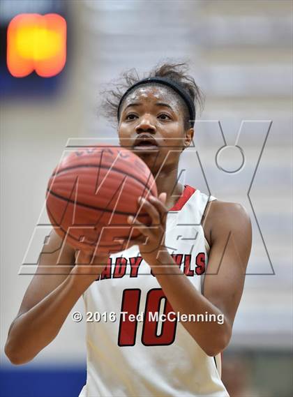 Thumbnail 1 in McGehee vs. Valley Springs (AAA 3A Round Two) photogallery.