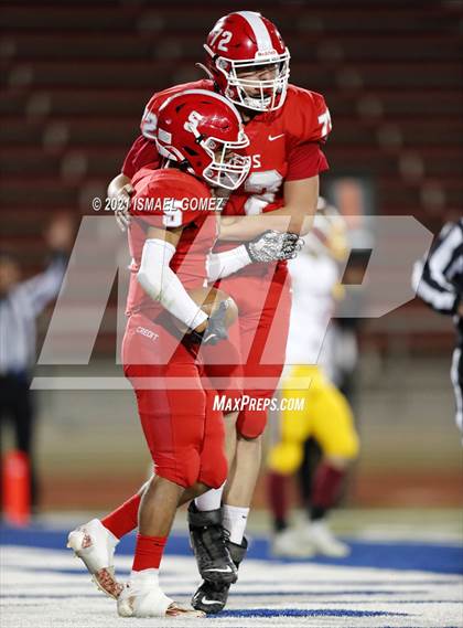 Thumbnail 1 in Eaton vs. Brush (CHSAA Class 2A Final) photogallery.