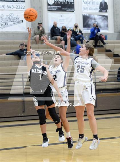 Thumbnail 3 in San Juan Hills vs. Troy (Tom Riach Tournament) photogallery.