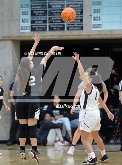 Thumbnail 1 in San Juan Hills vs. Troy (Tom Riach Tournament) photogallery.