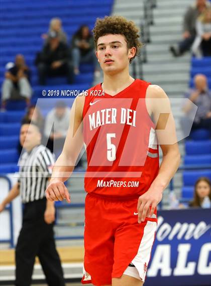 Thumbnail 1 in Mater Dei vs. Camarillo (Rolling Hills State Preview) photogallery.