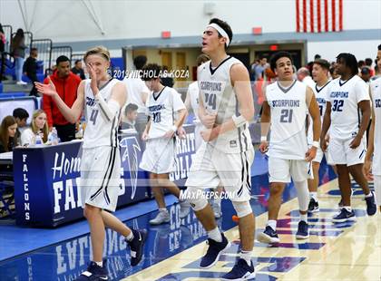 Thumbnail 3 in Mater Dei vs. Camarillo (Rolling Hills State Preview) photogallery.