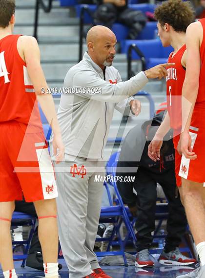 Thumbnail 3 in Mater Dei vs. Camarillo (Rolling Hills State Preview) photogallery.