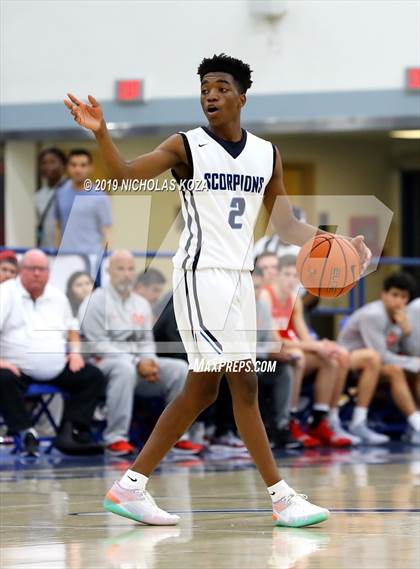 Thumbnail 1 in Mater Dei vs. Camarillo (Rolling Hills State Preview) photogallery.