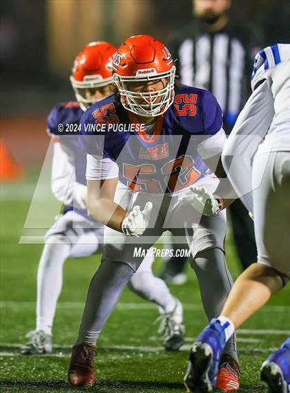 Thumbnail 2 in Seattle Prep @ Lakes (WIAA 3A 1st Round) photogallery.