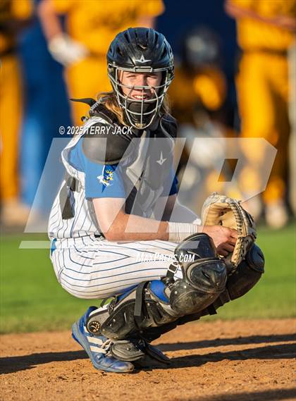 Thumbnail 3 in Capistrano Valley @ Fountain Valley photogallery.