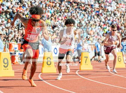 Thumbnail 3 in UIL 6A Boys Track & Field Finals photogallery.
