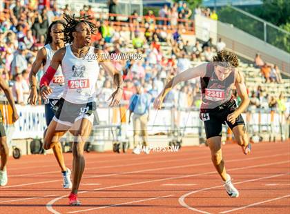 Thumbnail 1 in UIL 6A Boys Track & Field Finals photogallery.