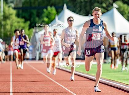 Thumbnail 1 in UIL 6A Boys Track & Field Finals photogallery.