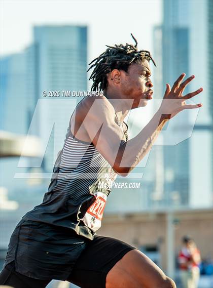 Thumbnail 1 in UIL 6A Boys Track & Field Finals photogallery.
