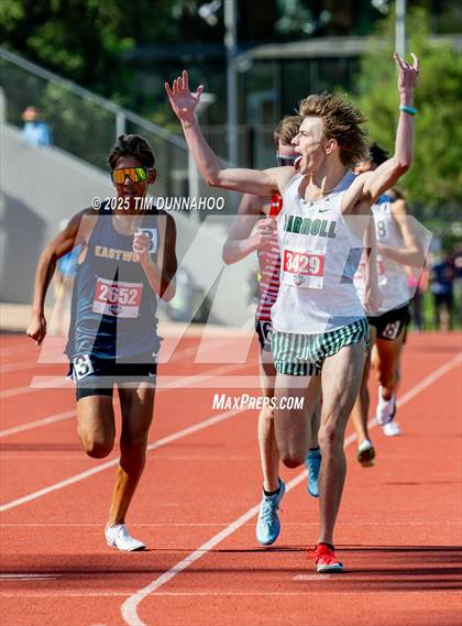 Thumbnail 2 in UIL 6A Boys Track & Field Finals photogallery.