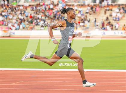 Thumbnail 1 in UIL 6A Boys Track & Field Finals photogallery.