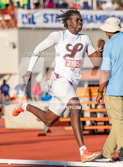 Thumbnail 1 in UIL 6A Boys Track & Field Finals photogallery.