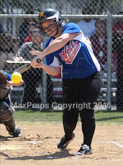 Thumbnail 3 in SFV East-West All-Star Classic (Home Run Derby) photogallery.