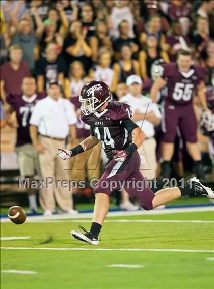 Thumbnail 1 in Union vs. Jenks photogallery.