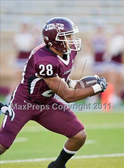 Thumbnail 1 in Union vs. Jenks photogallery.