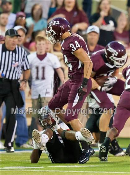 Thumbnail 1 in Union vs. Jenks photogallery.