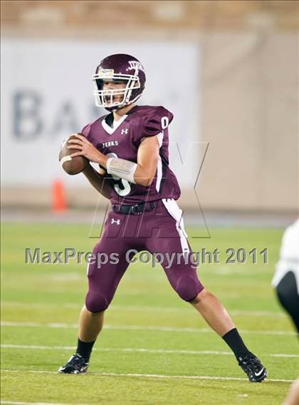 Thumbnail 2 in Union vs. Jenks photogallery.