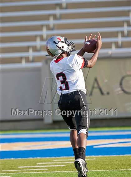 Thumbnail 2 in Union vs. Jenks photogallery.