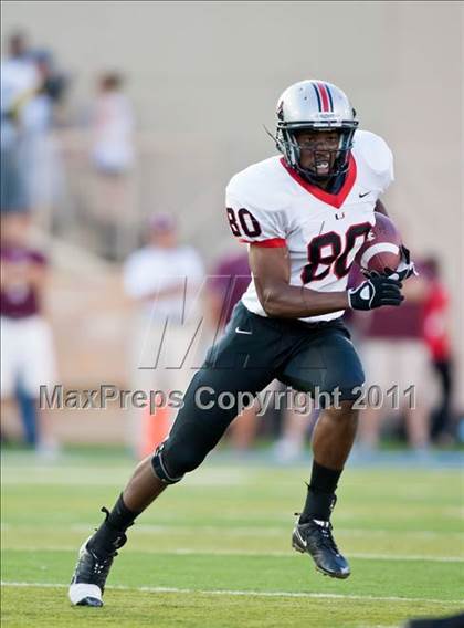 Thumbnail 2 in Union vs. Jenks photogallery.