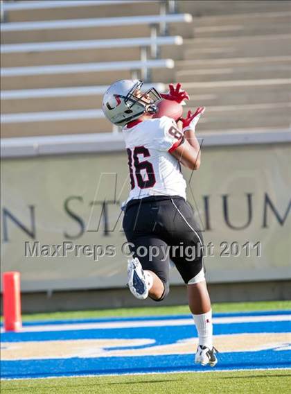 Thumbnail 2 in Union vs. Jenks photogallery.