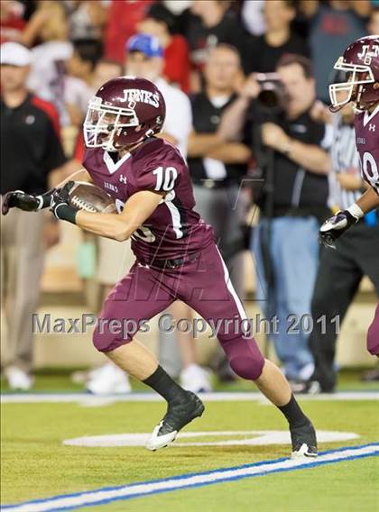 Thumbnail 1 in Union vs. Jenks photogallery.