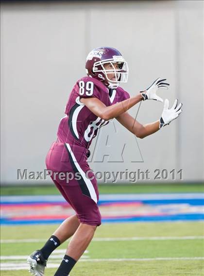 Thumbnail 1 in Union vs. Jenks photogallery.
