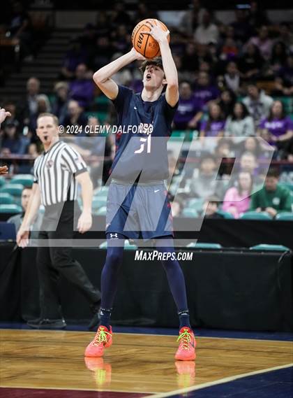 Thumbnail 1 in Dakota Ridge vs Mesa Ridge (CHSAA 5A Great 8) photogallery.