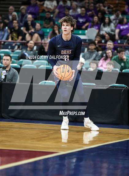 Thumbnail 2 in Dakota Ridge vs Mesa Ridge (CHSAA 5A Great 8) photogallery.