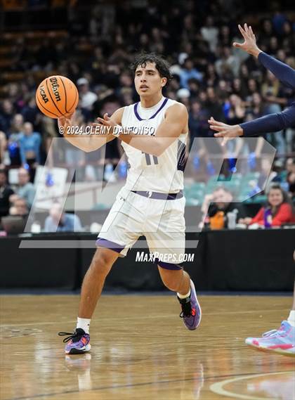 Thumbnail 1 in Dakota Ridge vs Mesa Ridge (CHSAA 5A Great 8) photogallery.