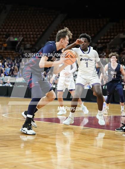 Thumbnail 3 in Dakota Ridge vs Mesa Ridge (CHSAA 5A Great 8) photogallery.