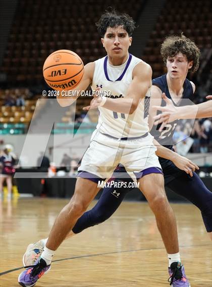 Thumbnail 2 in Dakota Ridge vs Mesa Ridge (CHSAA 5A Great 8) photogallery.