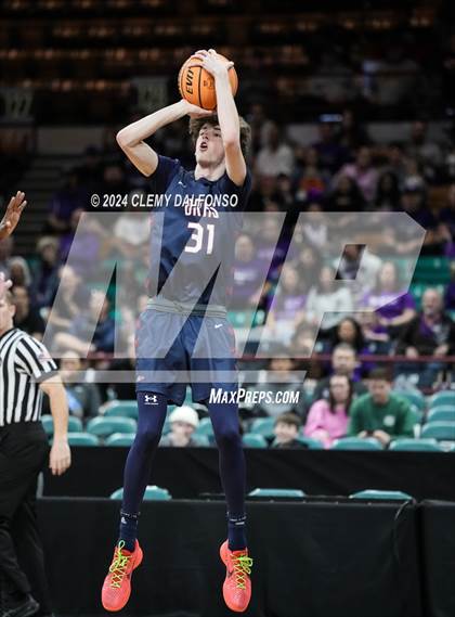 Thumbnail 3 in Dakota Ridge vs Mesa Ridge (CHSAA 5A Great 8) photogallery.