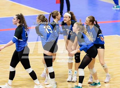 Thumbnail 1 in Platte Valley vs. Village (CHSAA 3A Final) photogallery.