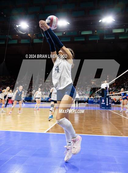 Thumbnail 2 in Platte Valley vs. Village (CHSAA 3A Final) photogallery.