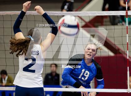 Thumbnail 1 in Platte Valley vs. Village (CHSAA 3A Final) photogallery.