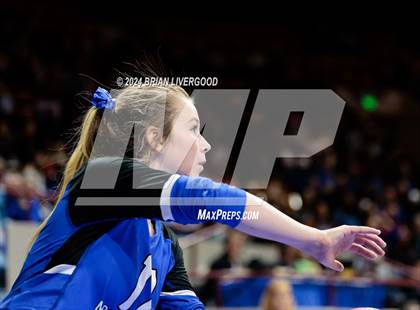 Thumbnail 1 in Platte Valley vs. Village (CHSAA 3A Final) photogallery.