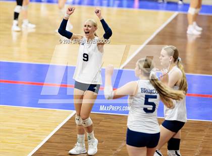 Thumbnail 2 in Platte Valley vs. Village (CHSAA 3A Final) photogallery.