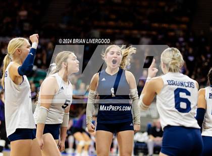 Thumbnail 3 in Platte Valley vs. Village (CHSAA 3A Final) photogallery.