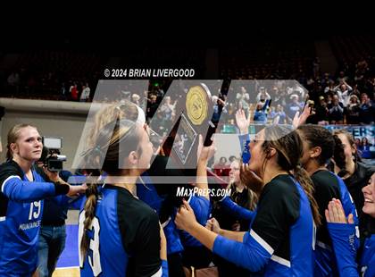 Thumbnail 1 in Platte Valley vs. Village (CHSAA 3A Final) photogallery.