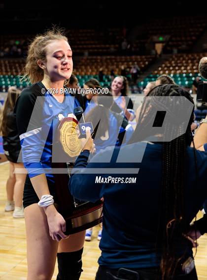 Thumbnail 2 in Platte Valley vs. Village (CHSAA 3A Final) photogallery.